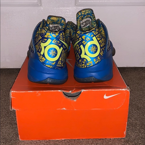 Nike, KD 4 - Picture 2 of 8